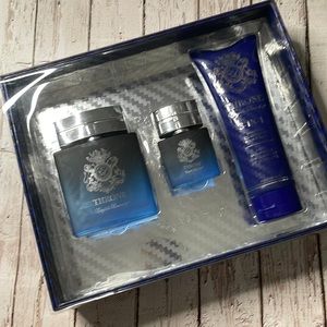 NIB, English Laundry Throne Gift Set!